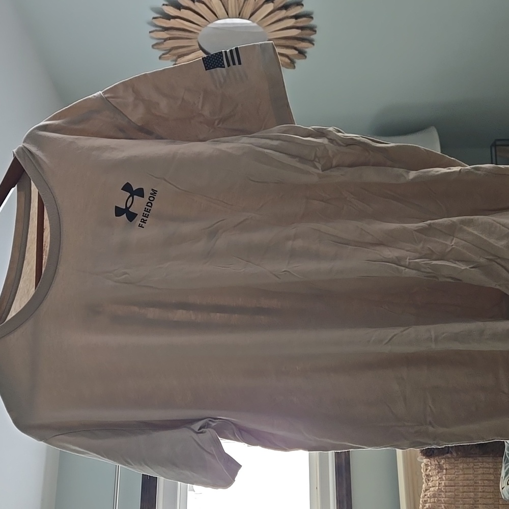 Under Armor Tee
